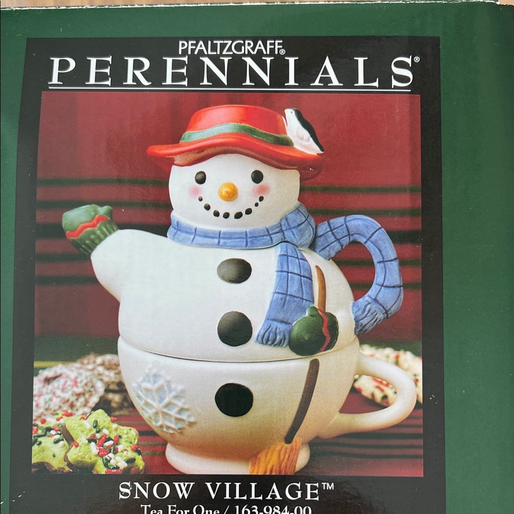 Pfaltzgraff Snow Village Snowman Teapot